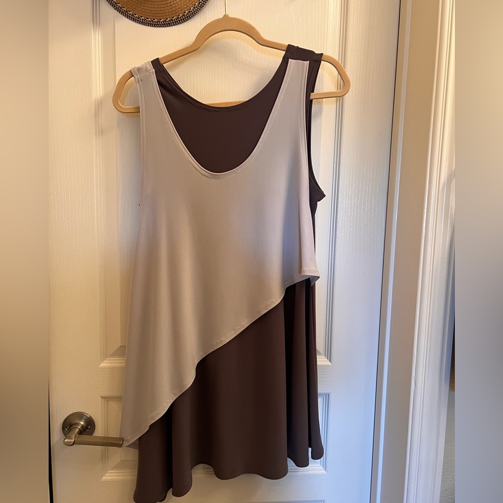 - SYMPLI Double layer tunic tank top in cream and taupe - Picture 2 of 10